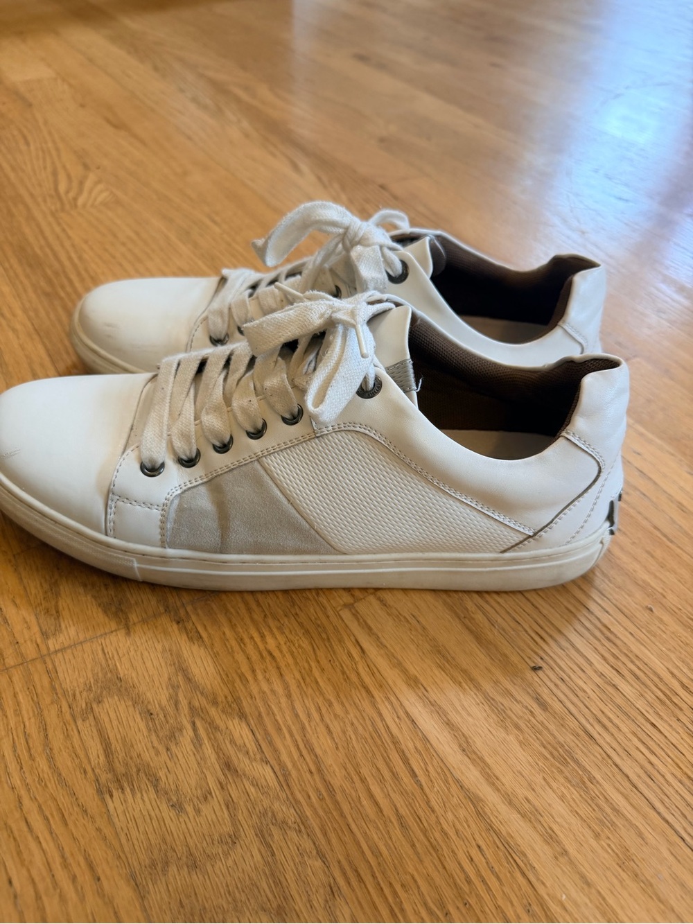 Men's Size 11M "Steve Madden" Low-Top Sneakers - White GUC